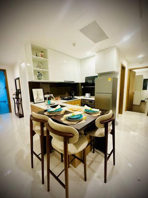 Luxury In Capital Twinpeaks Apartment Colombo